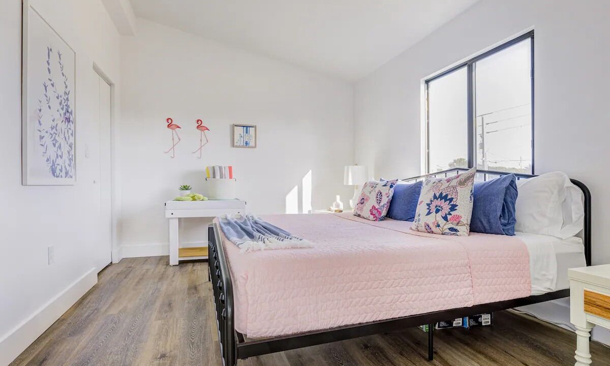 Photo of Bedroom in Crescent Beach