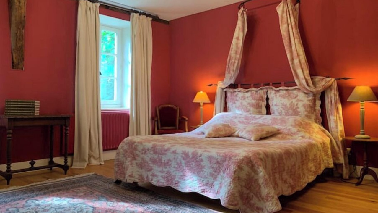 Photo of Bedroom in Forest-Montiers