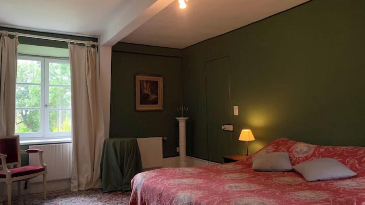 Photo of Bedroom in Forest-Montiers