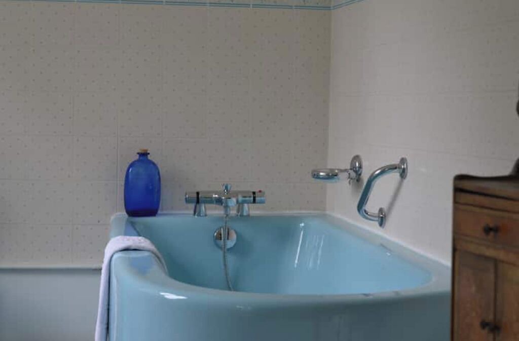 Photo of Bathroom in Forest-Montiers