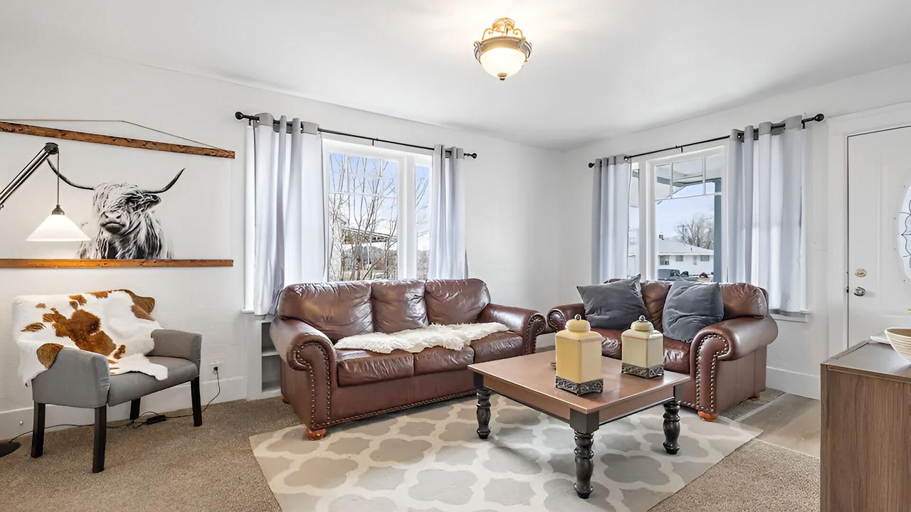 Photo of Livingroom in Price