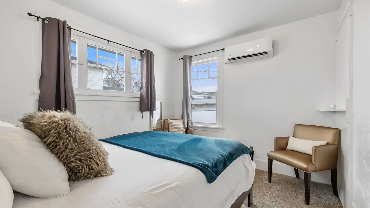 Photo of Bedroom in Price