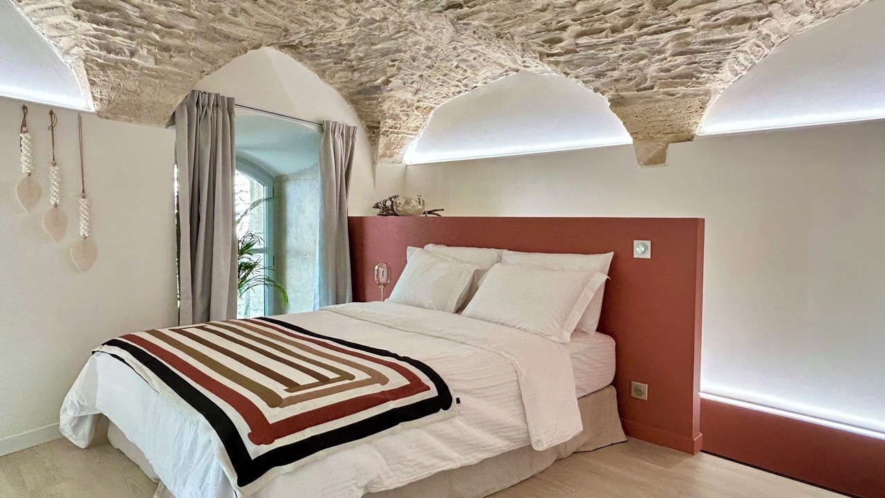 Photo of Bedroom in Nimes City Centre