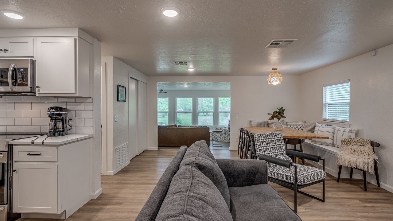 Photo of Livingroom in Eufaula