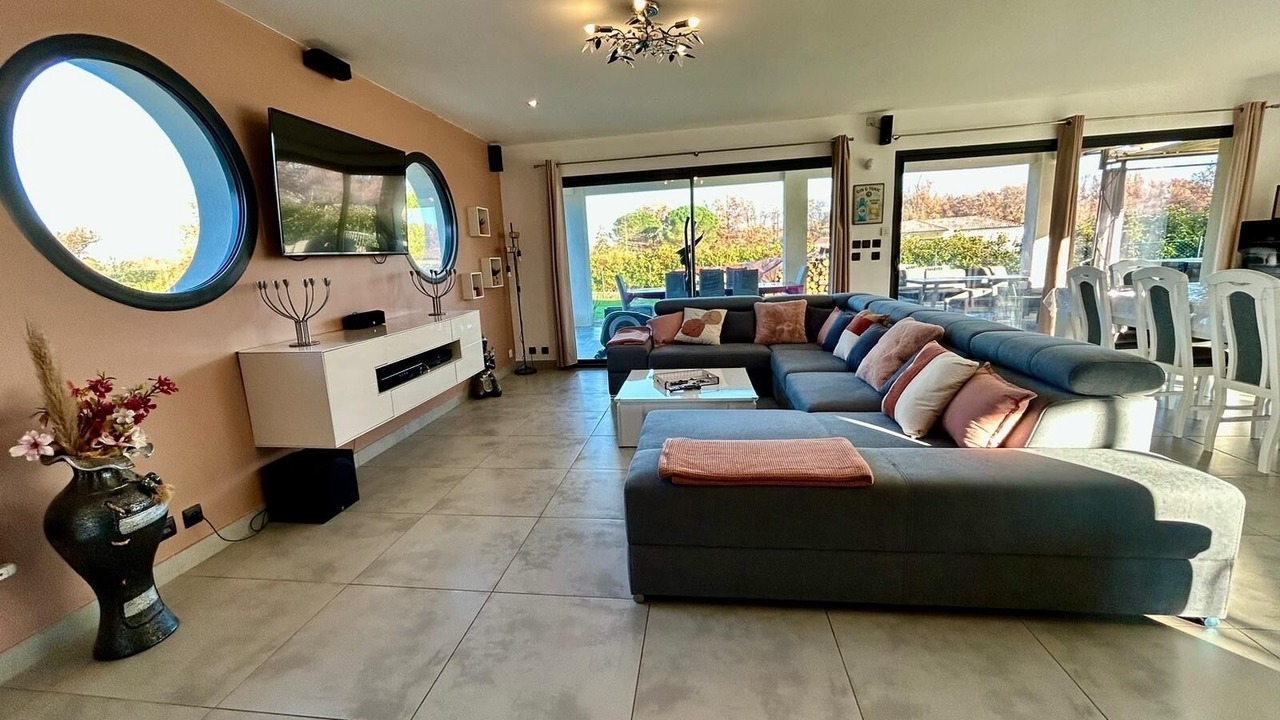 Photo of Livingroom in Labastide-du-Temple