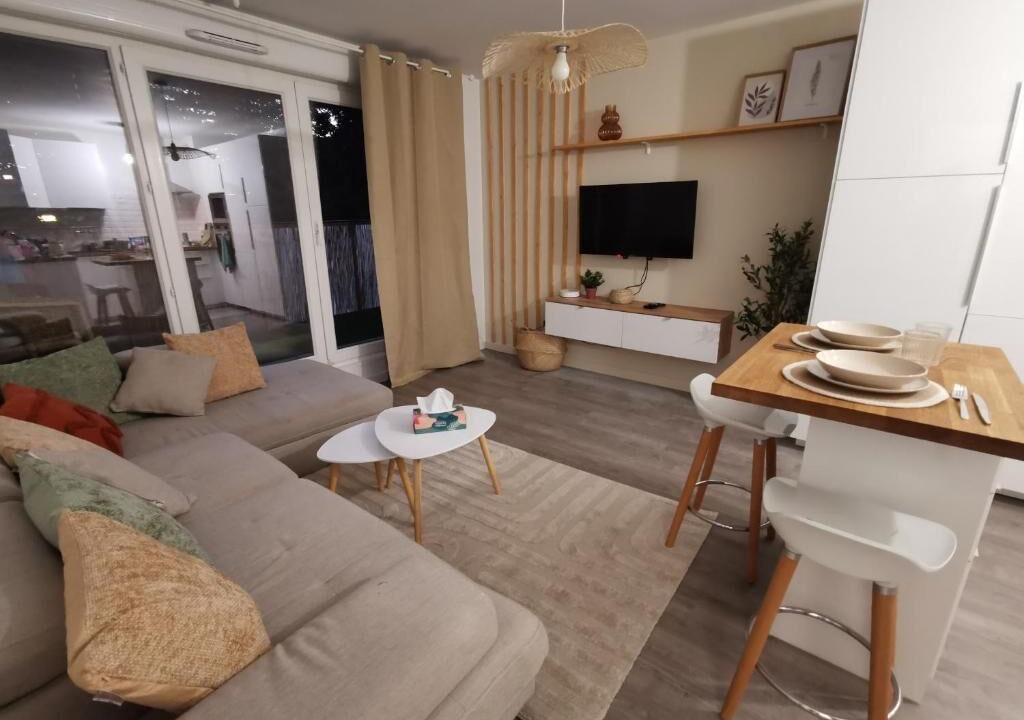 Photo of Livingroom in Bondy