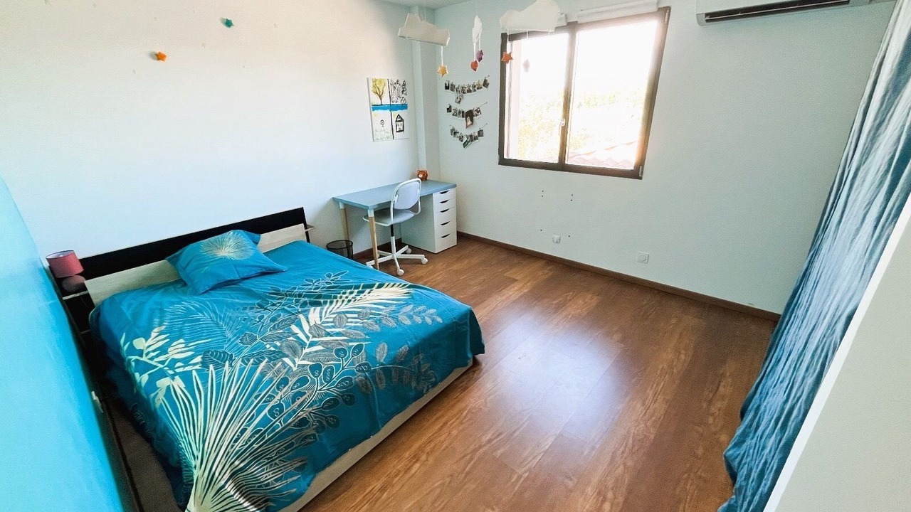 Photo of Bedroom in Boisseron