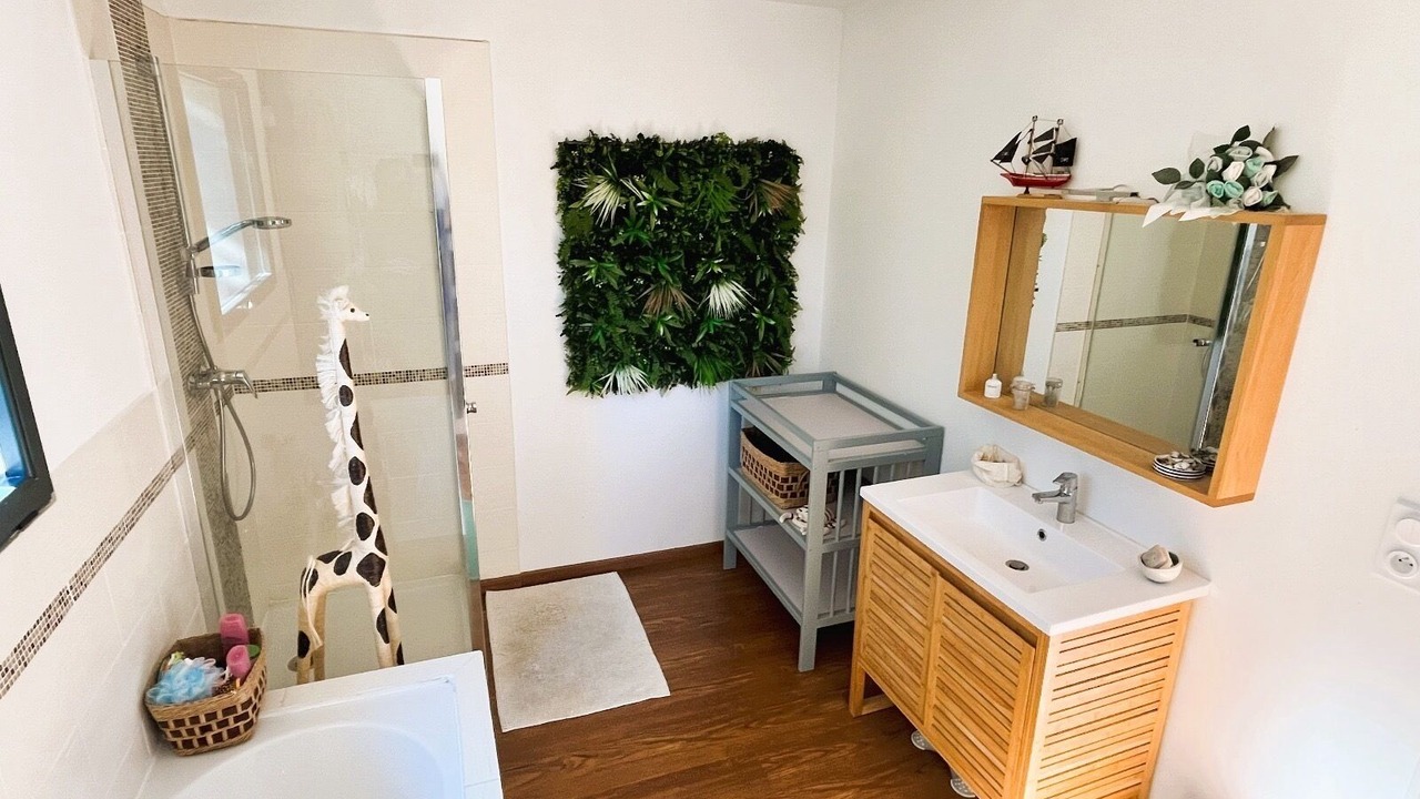 Photo of Bathroom in Boisseron