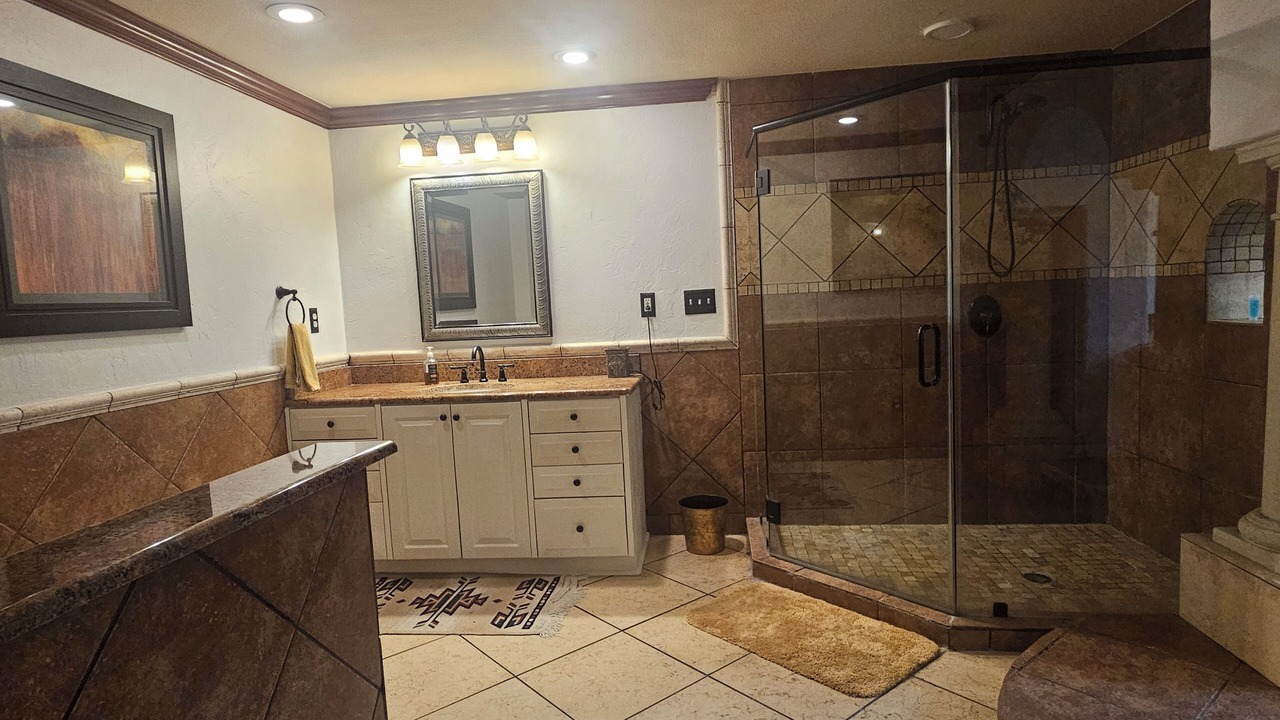Photo of Bathroom in Maple Ridge