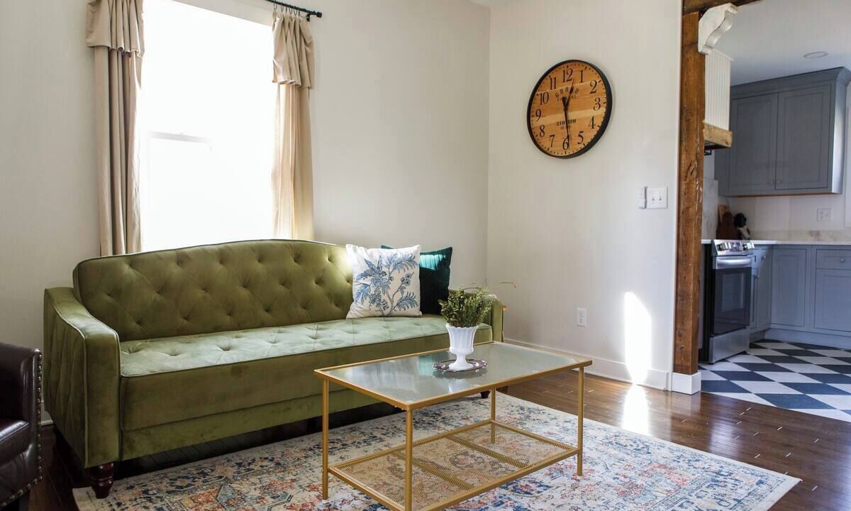 Photo of Livingroom in Goode