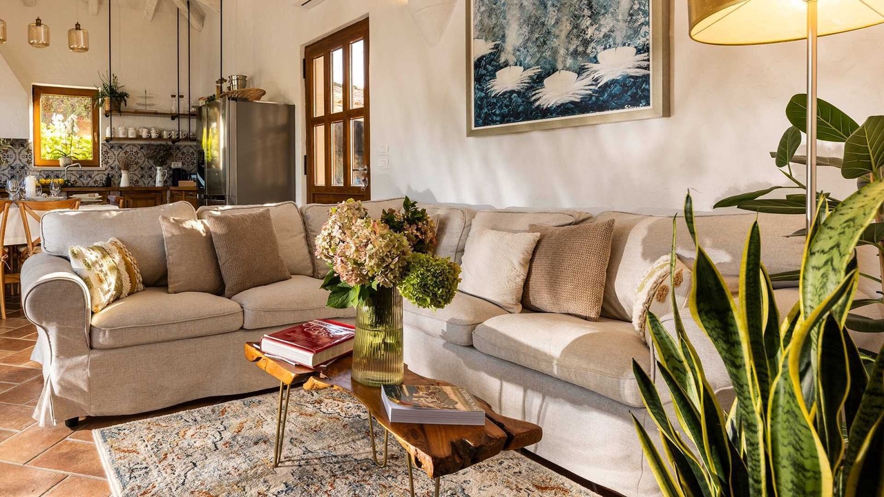 Photo of Livingroom in Molunat