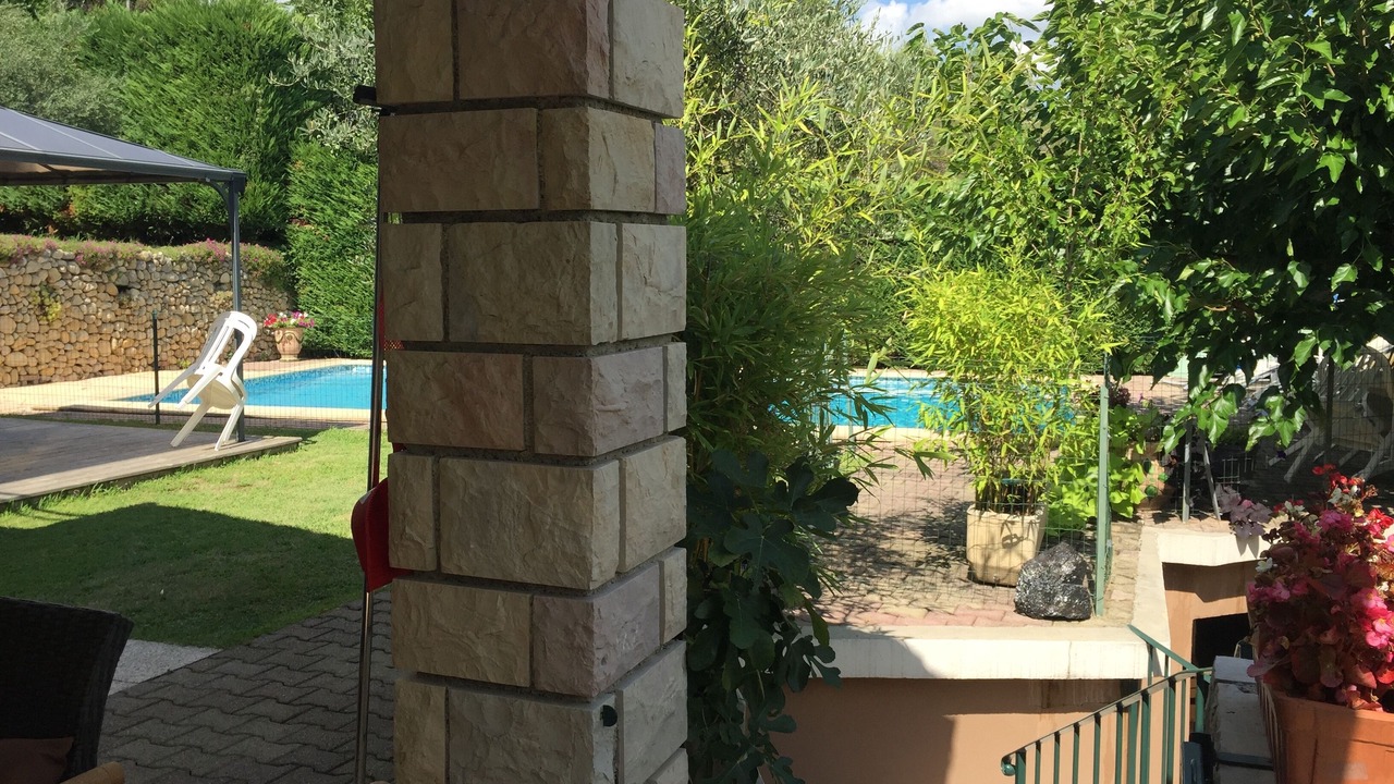 Photo of Outdoor in Ales