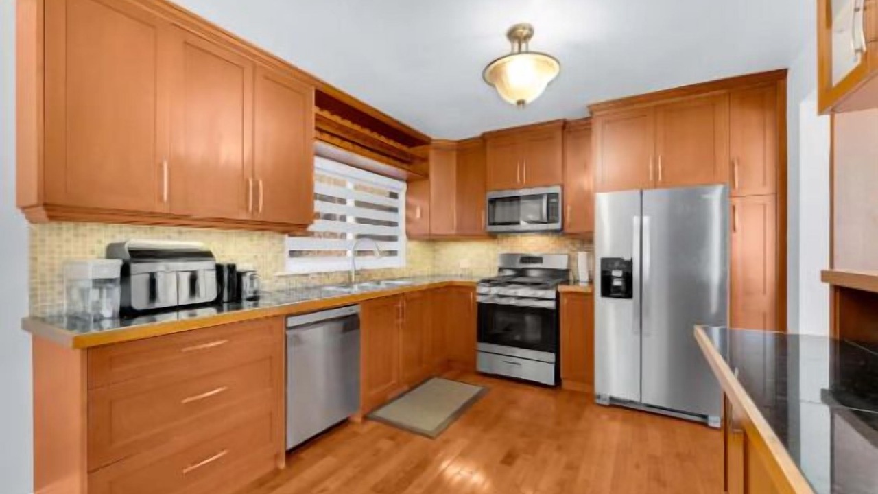 Photo of Kitchen in Bathurst Manor