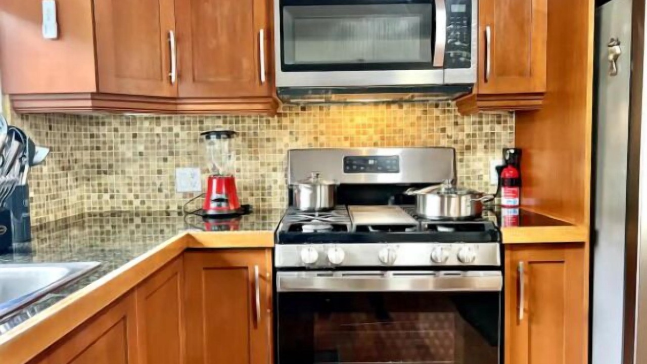 Photo of Kitchen in Bathurst Manor