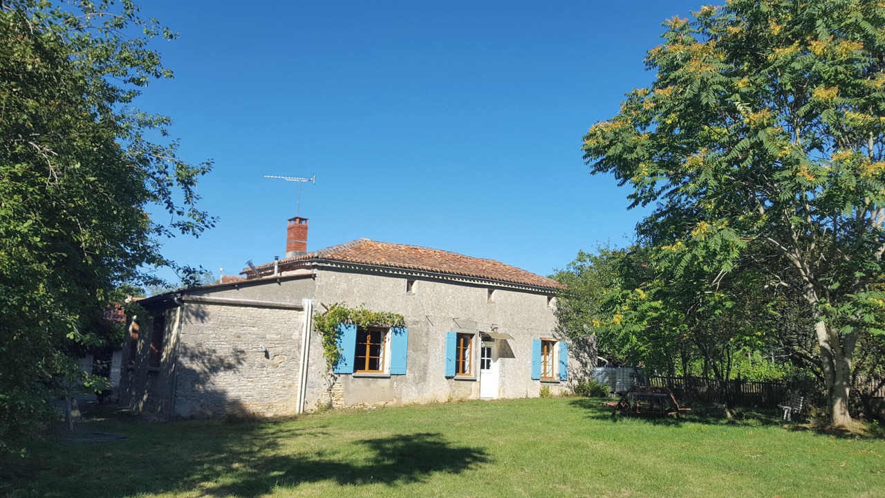 Photo of Outdoor in Saint-Sulpice-de-Ruffec