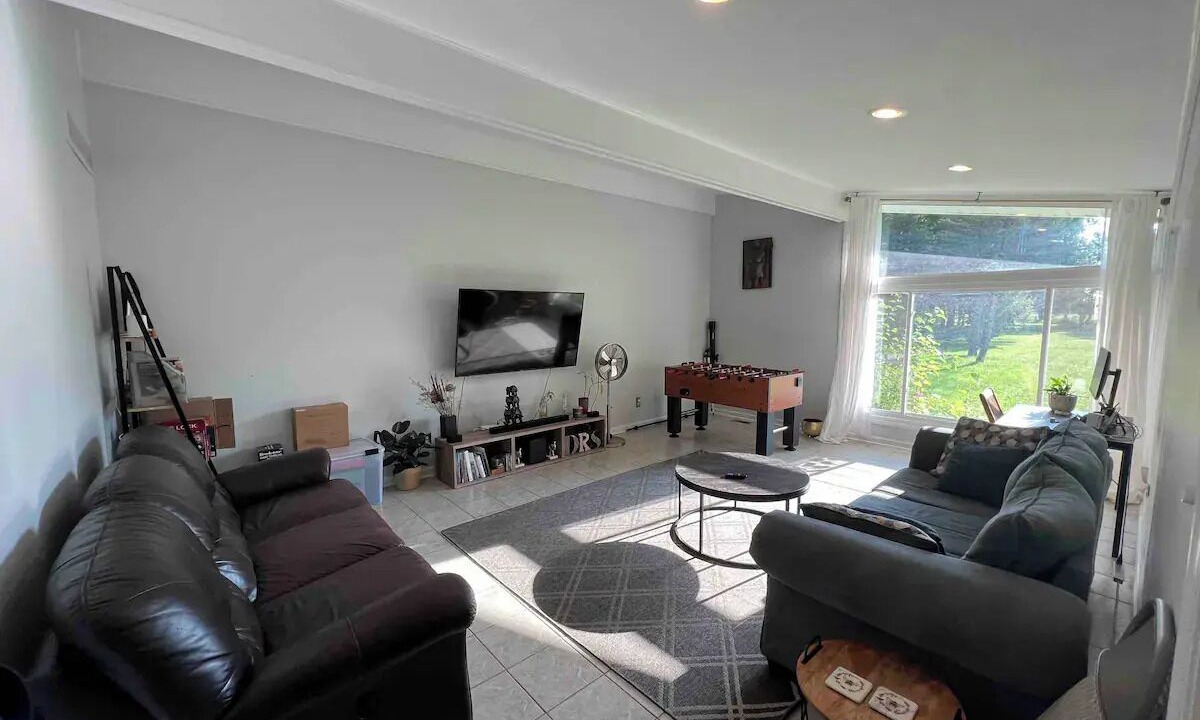 Photo of Livingroom in Canton