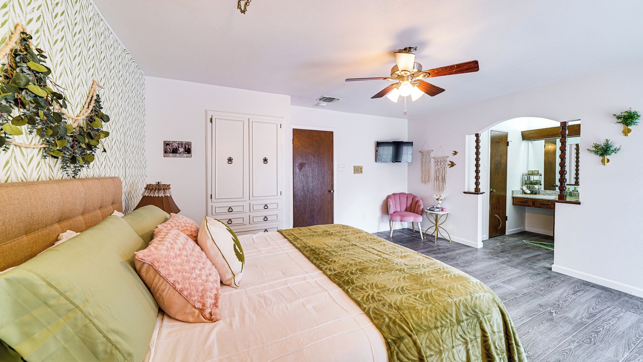 Photo of Bedroom in North San Antonio - SAT