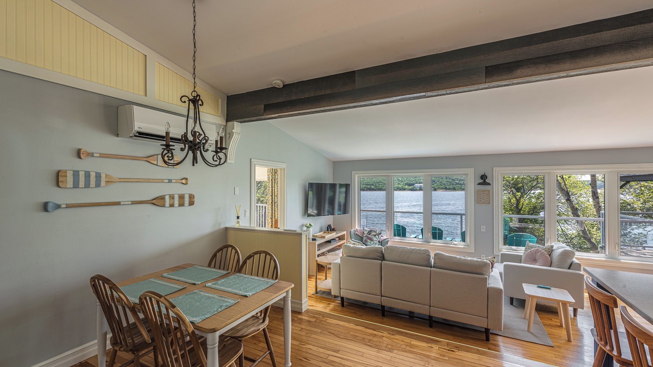 Photo of Livingroom in Prospect Bay