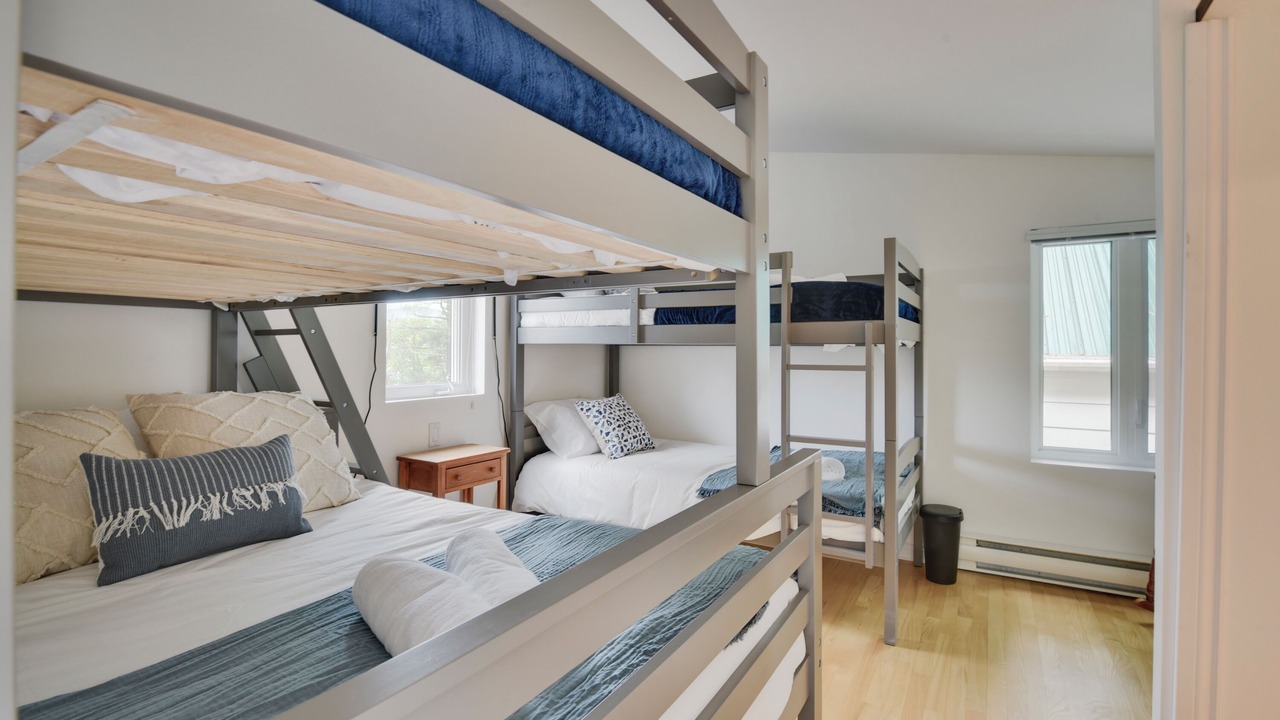 Photo of Bedroom in Baie-St-Paul