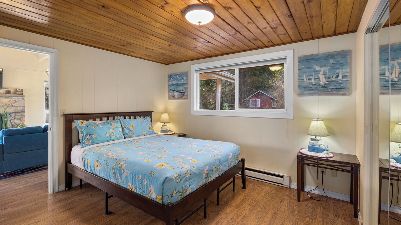 Photo of Bedroom in Gold Bar