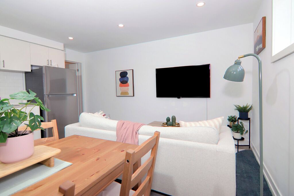 Photo of Livingroom in Niagara Falls