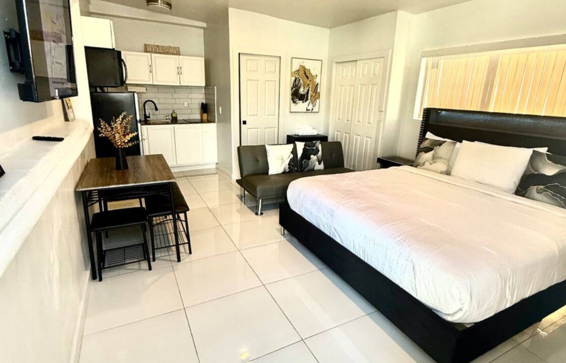 Photo of Bedroom in Miami Gardens