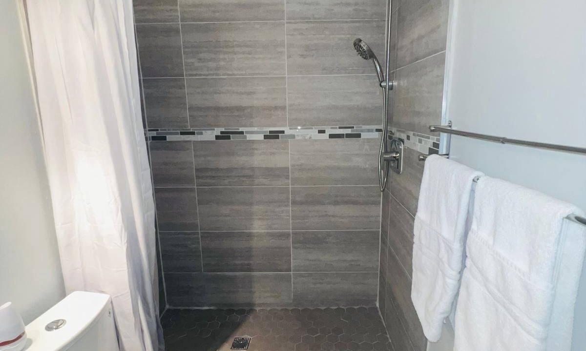 Photo of Bathroom in Miami Gardens
