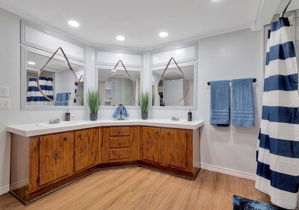 Photo of Bathroom in Zavalla