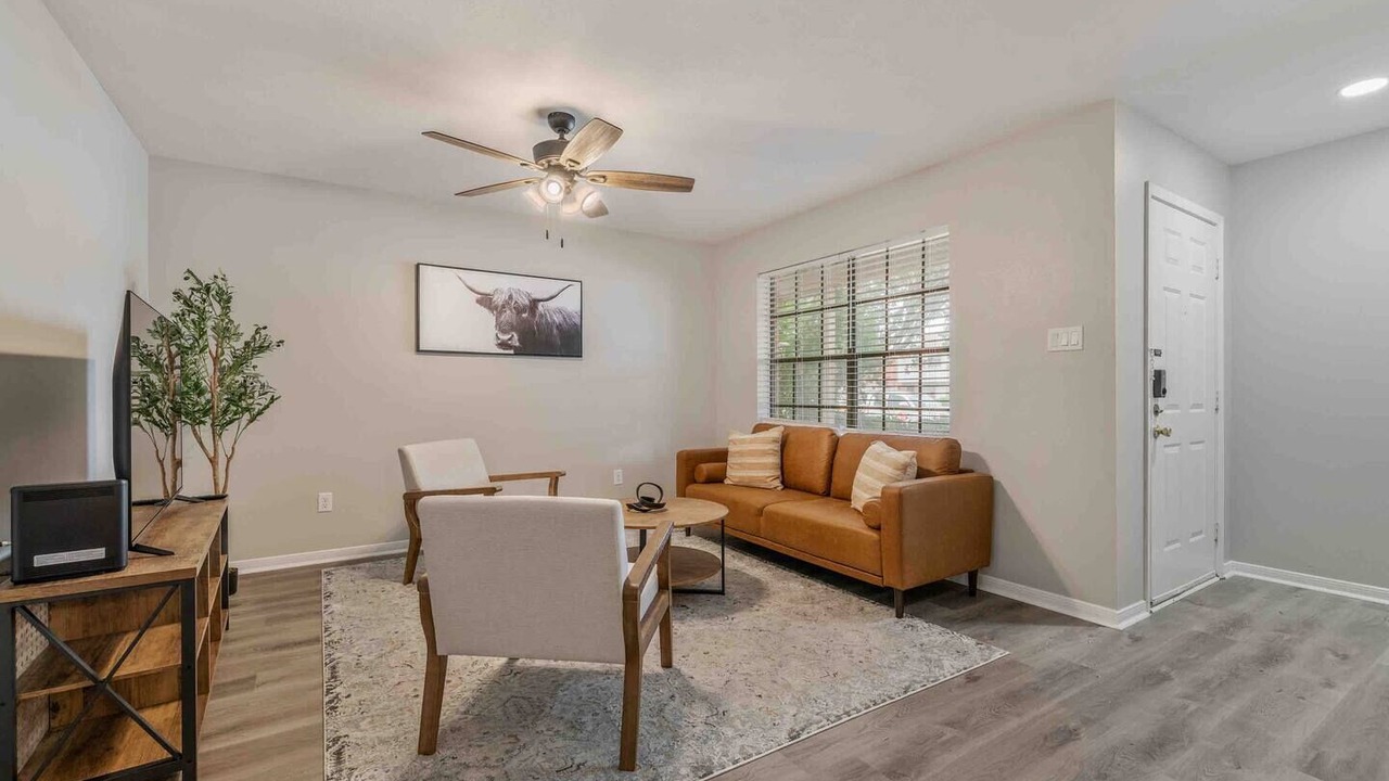 Photo of Livingroom in Southwood Valley