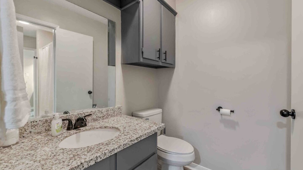 Photo of Bathroom in Southwood Valley