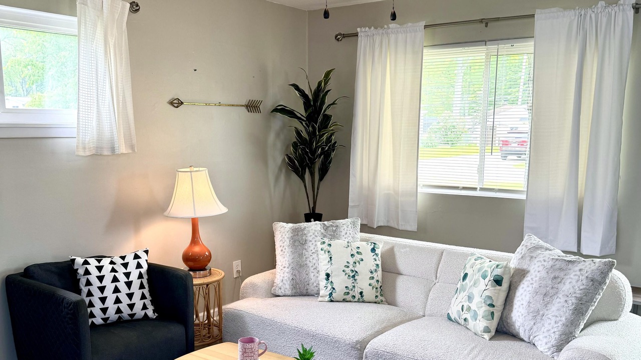 Photo of Livingroom in Avon Lake