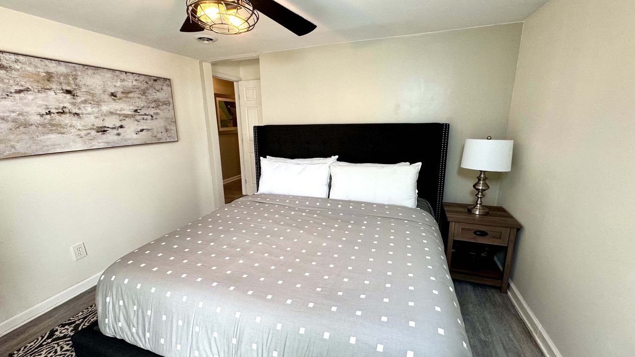 Photo of Bedroom in Avon Lake