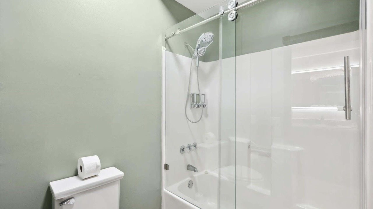 Photo of Bathroom in Ponder