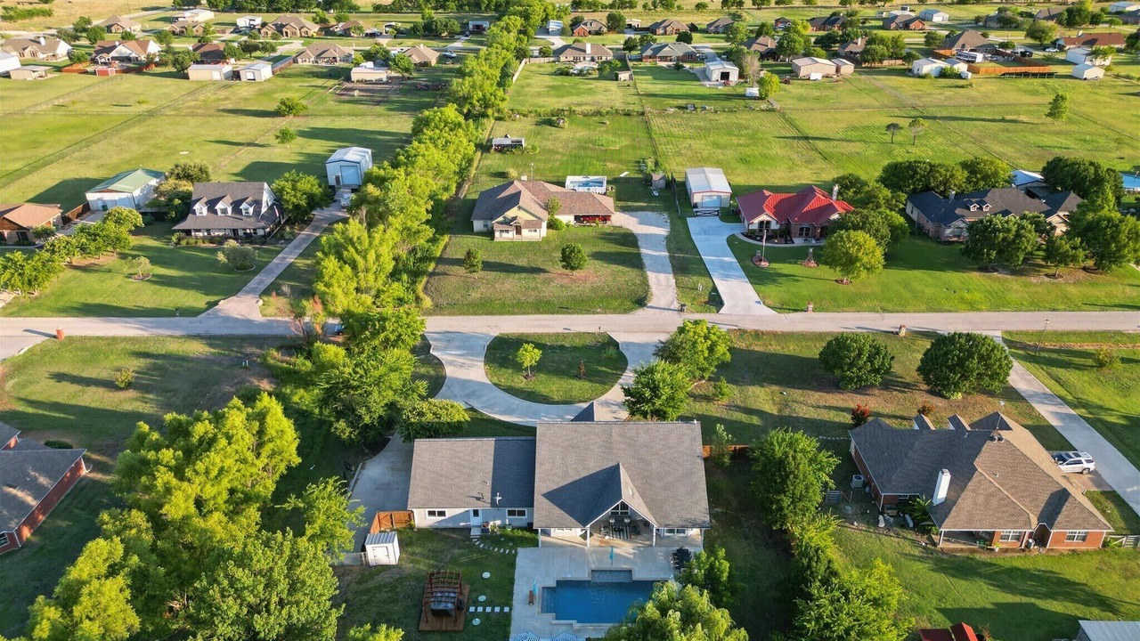 Photo of Outdoor in Ponder