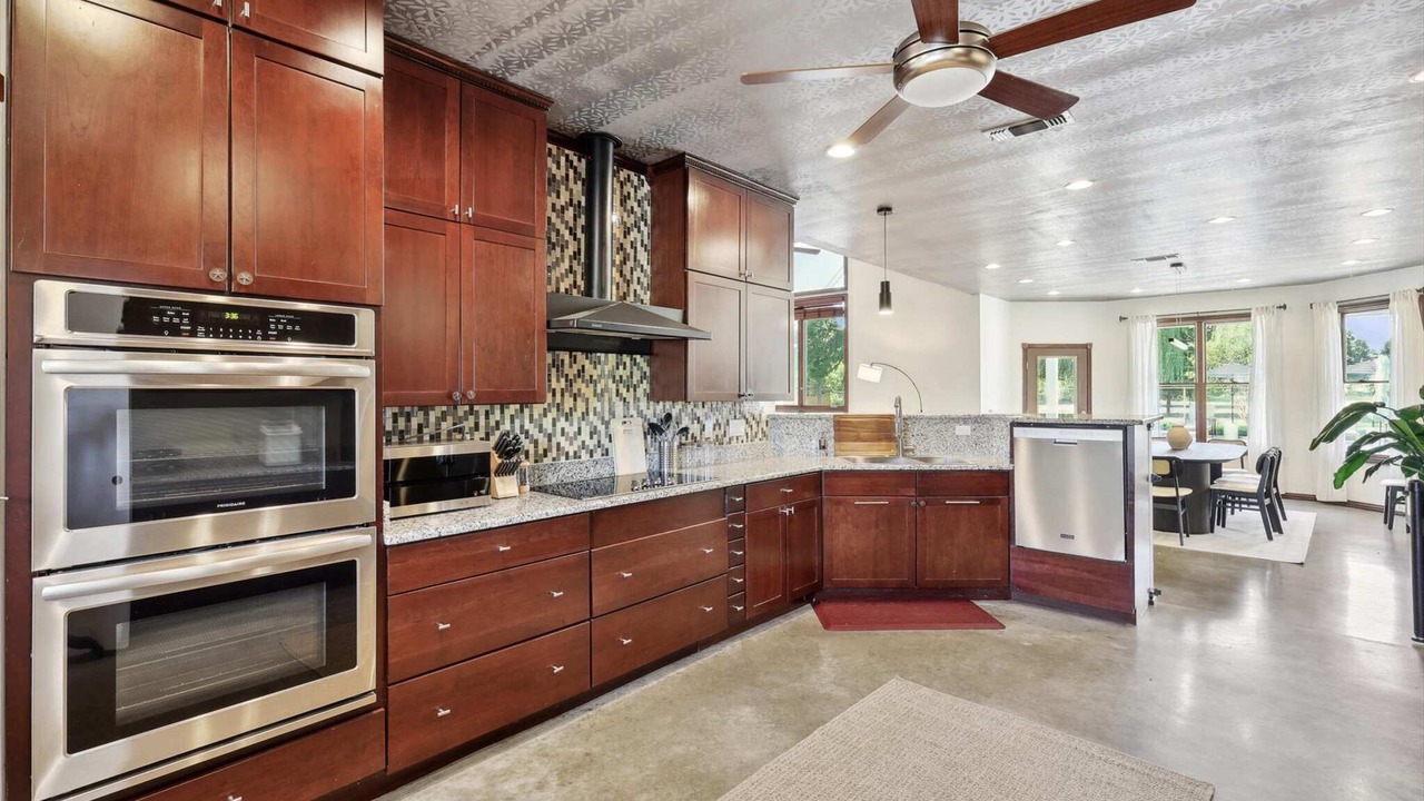 Photo of Kitchen in Ponder