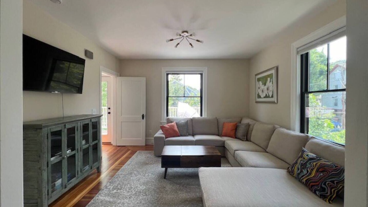 Photo of Livingroom in Providence