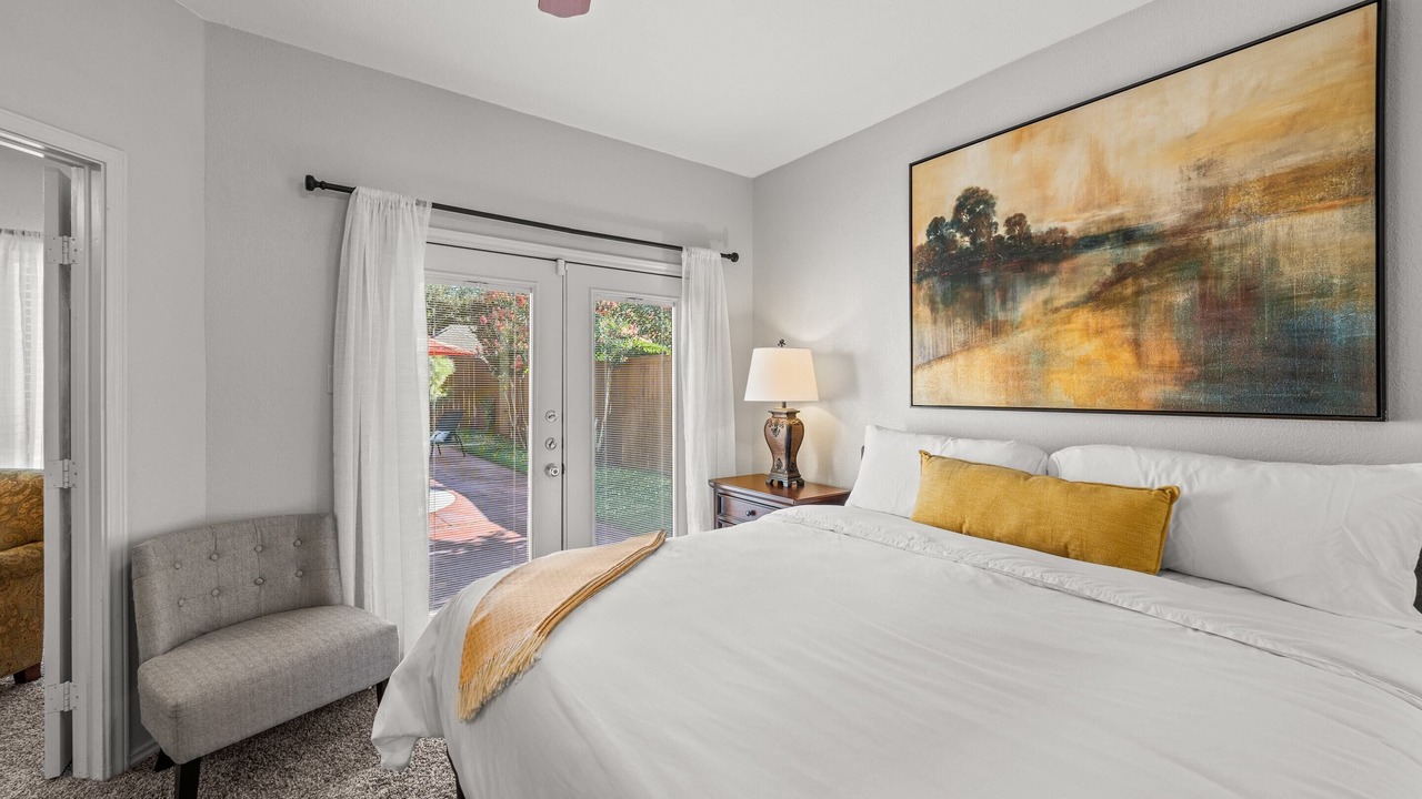 Photo of Bedroom in Northeast Carrollton