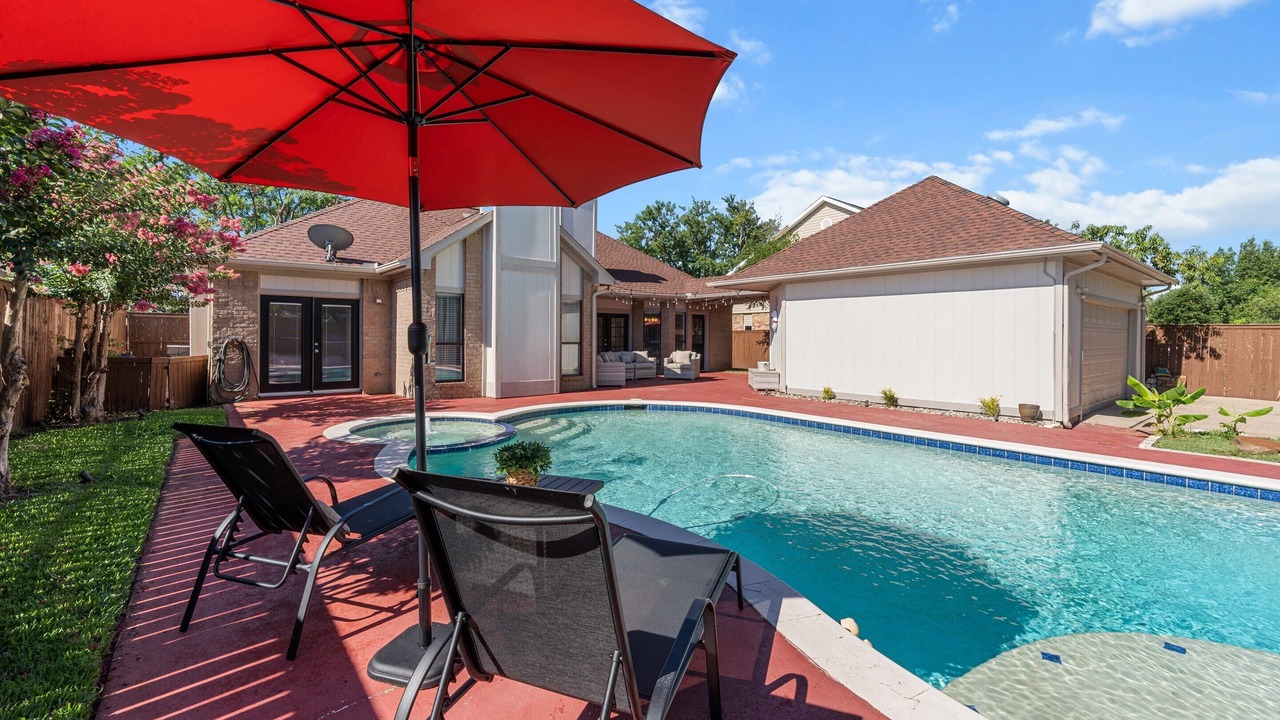 Photo of Outdoor in Northeast Carrollton