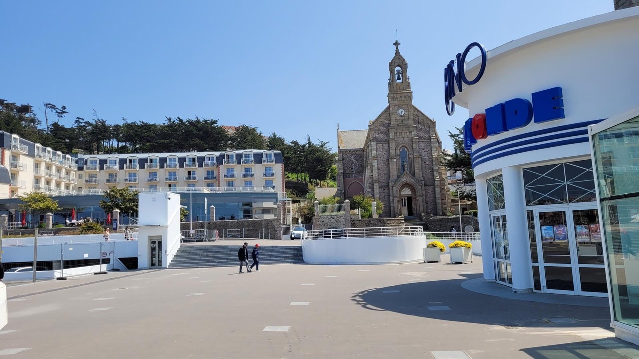 Photo of Others in Brehand