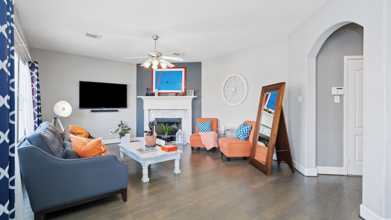 Photo of Livingroom in Pearland