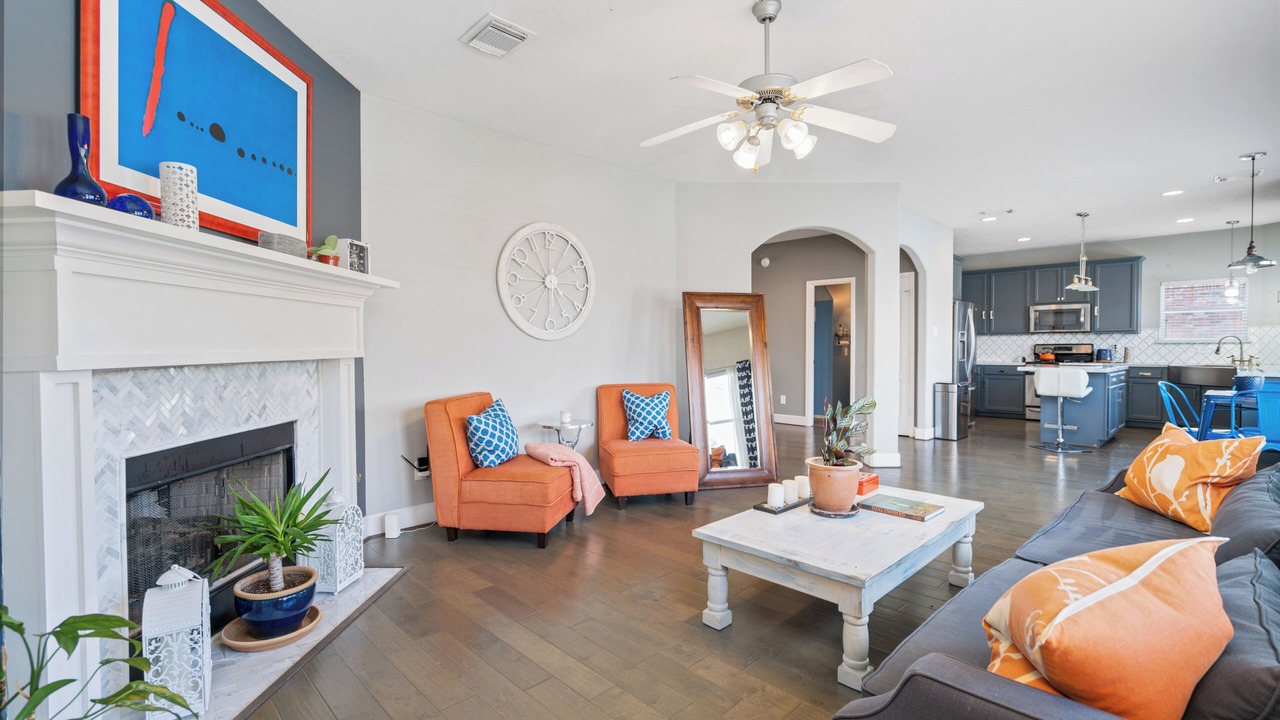 Photo of Livingroom in Pearland