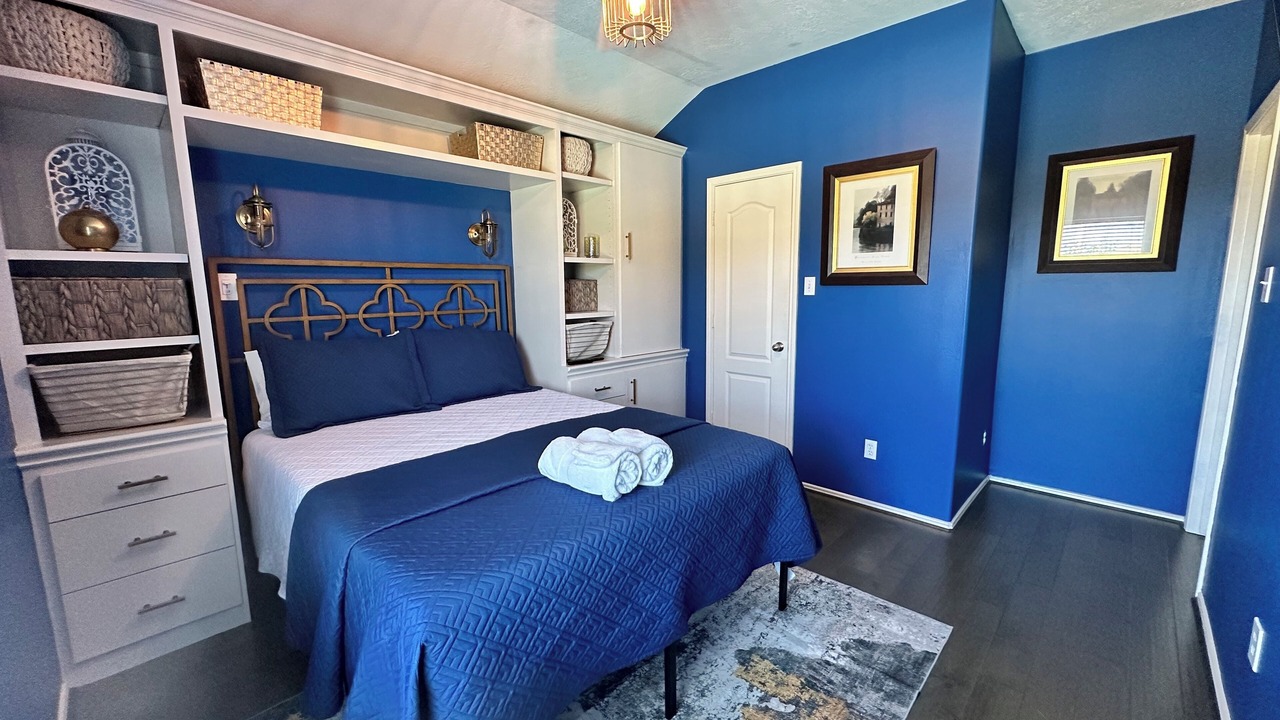 Photo of Bedroom in Pearland