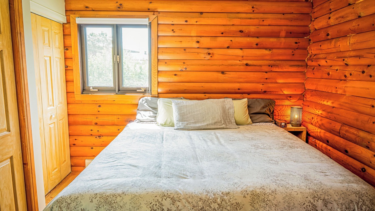 Photo of Bedroom in Notre-Dame-de-la-Merci