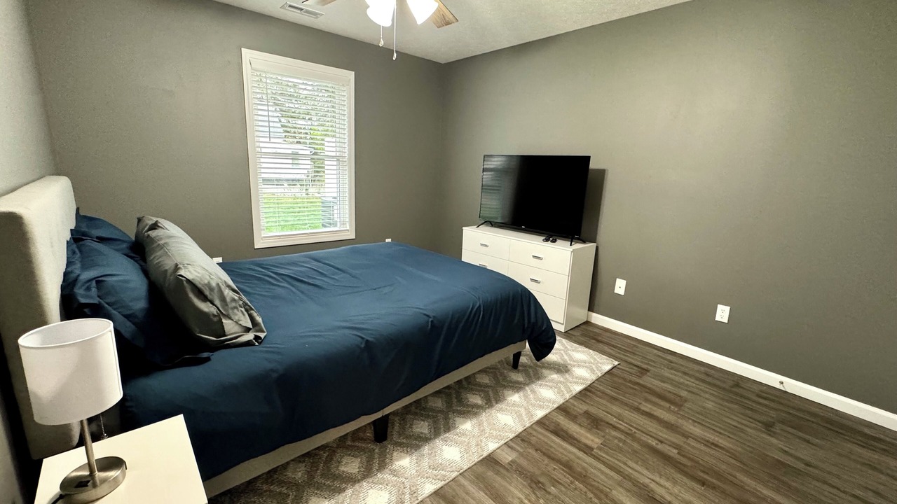 Photo of Bedroom in Madisonville