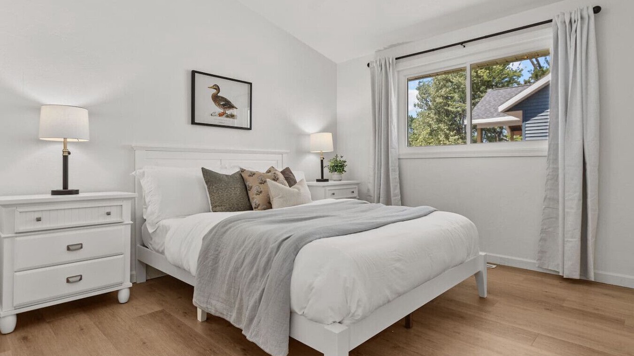 Photo of Bedroom in Cecil