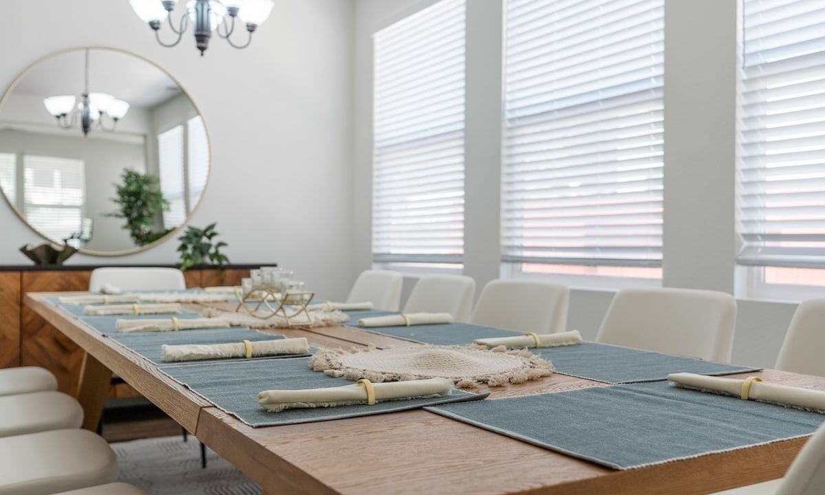 Photo of Others in Linda