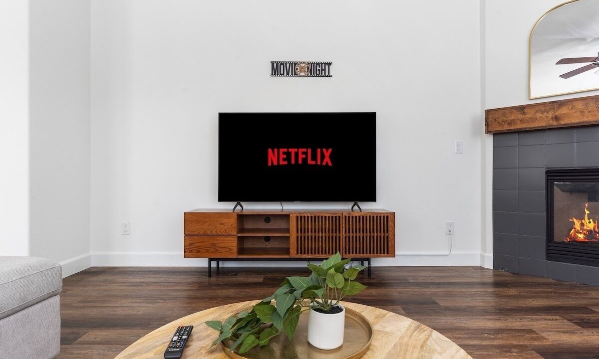 Photo of Others in Linda