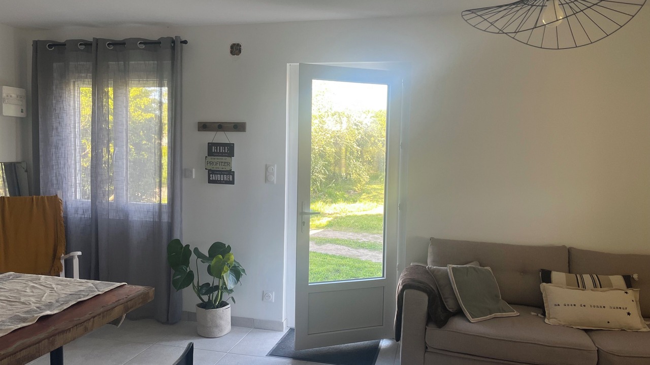 Photo of Livingroom in Merville
