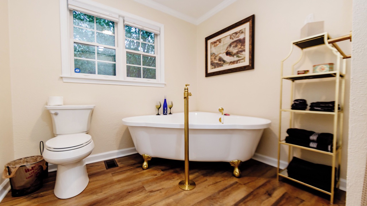 Photo of Bathroom in Greeneville