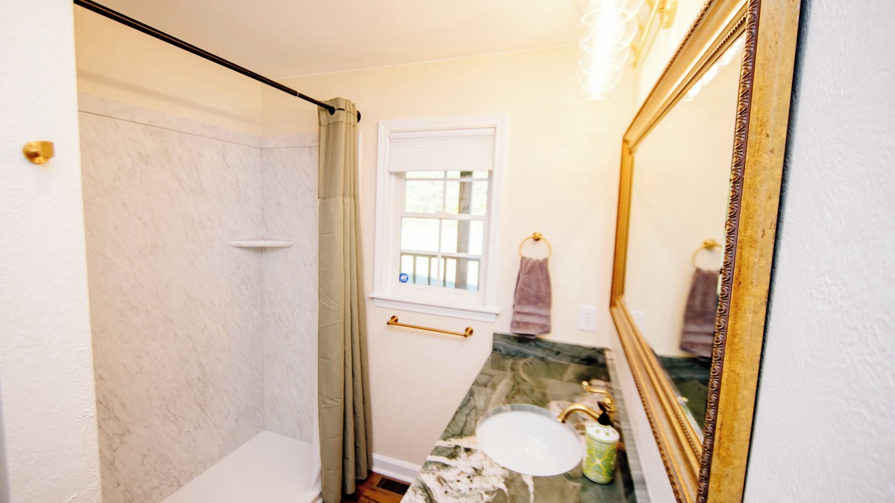 Photo of Bathroom in Greeneville